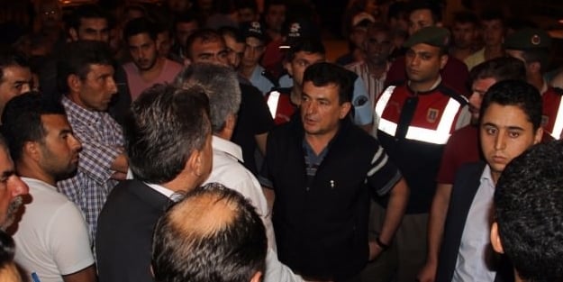 O ilçede PKK gerginliği! Vatandaş sabaha kadar uyumadı