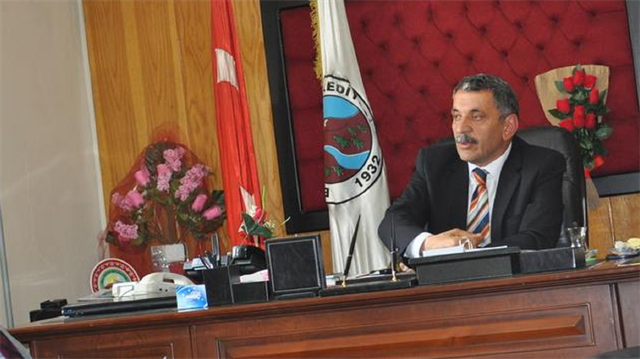 O İlçenin belediye başkanı gözaltına alındı
