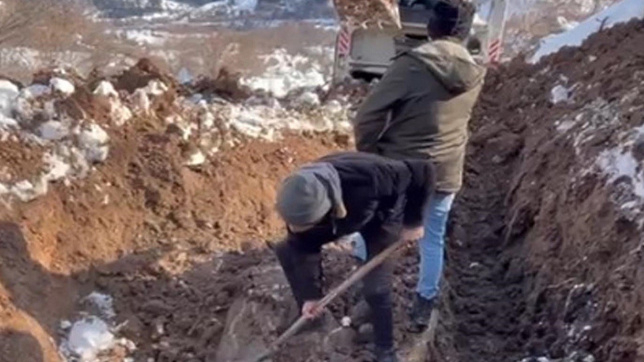 O ilçeyi heyelan gazsız bıraktı