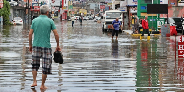 O ilde eğitime sağanak engeli
