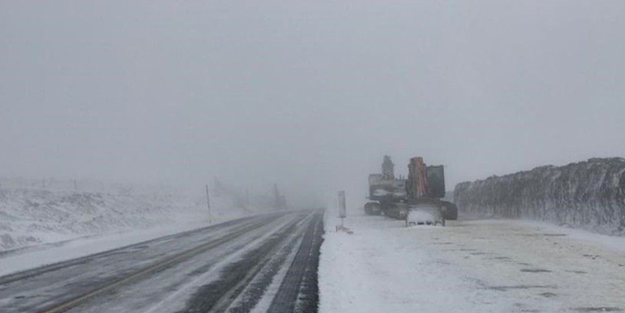 O ilde yollar kapandı!