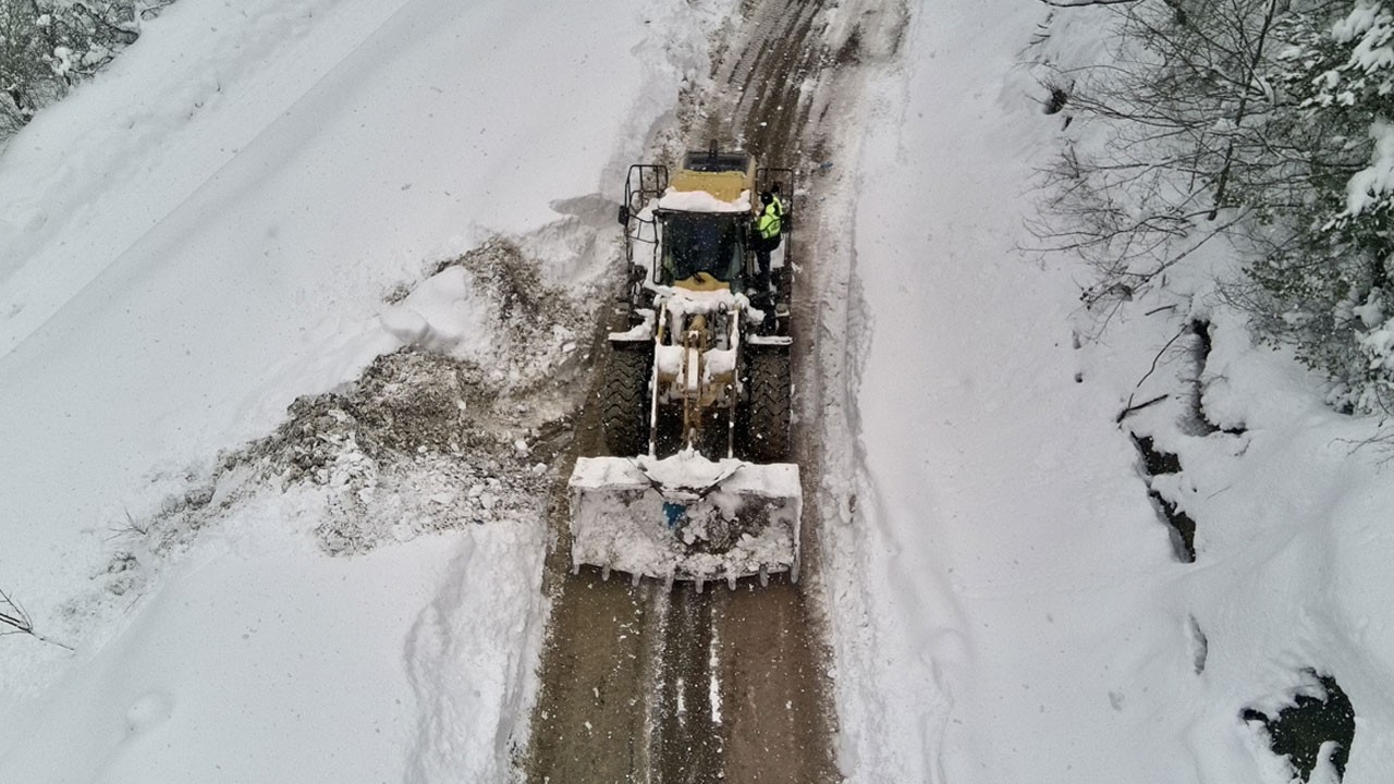 O ilimizde 42 köy yolu ulaşıma kapandı