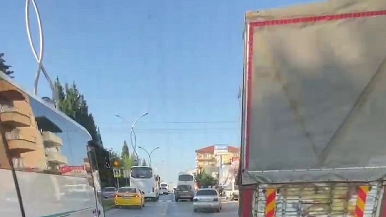 O ilimizde ambulansa fermuar sistemiyle yol verildi