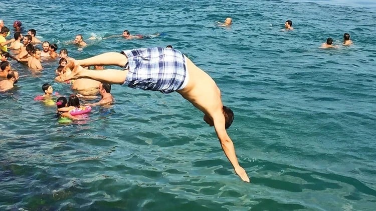 O ilimizde denize girmek yasaklandı!