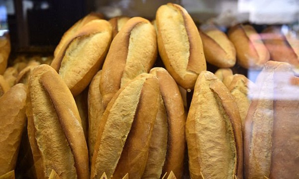 O ilimizde ekmeğe zam geldi