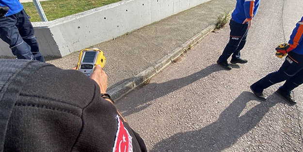 O ilimizde endişelendiren koku! Ekipler sokak sokak gezerek araştırma yaptı