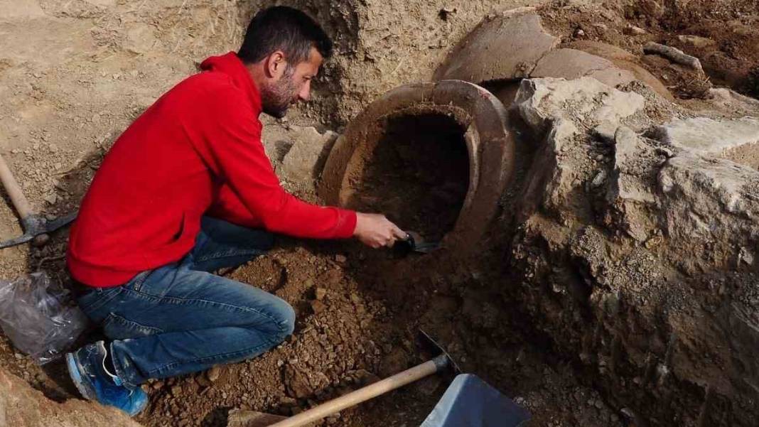 O ilimizde ortaya çıkartıldı! Çok sayıda çocuk var! Buraya gömmüşler