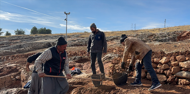 O ilimizdeki topraklardan adeta tarih akıyor! Bölgeye akın etmeye başladılar: Her yerden tarih fışkırıyor…