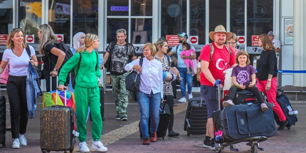 O ilimize 18 günde 1.5 milyon turist geldi