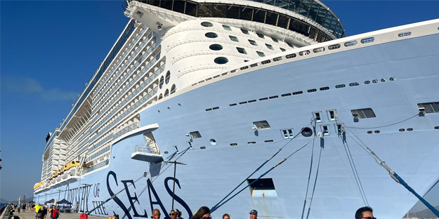 O ilimize Almanya'da yapılan kruvaziyer gemisi yanaştı: 5 bin 510 yolcu dikkat çekti