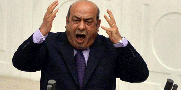 O ırkçı, salyalarını AK Partililer için akıttı!