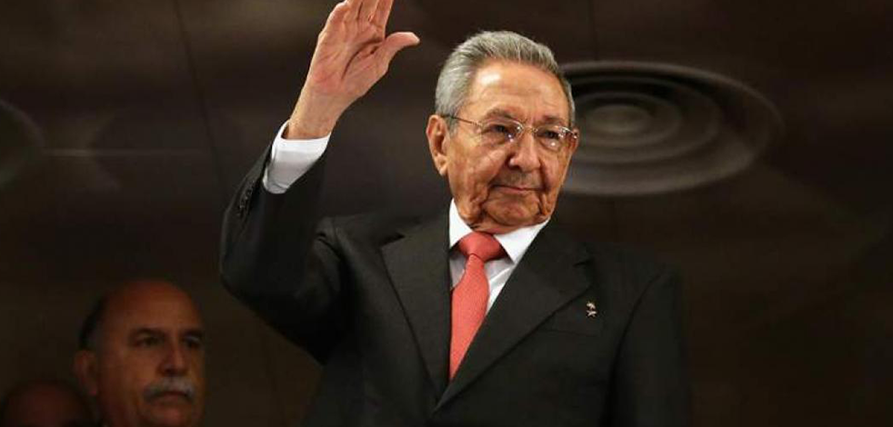 O isim istifa etti ve ülkede bir dönem resmen sona erdi