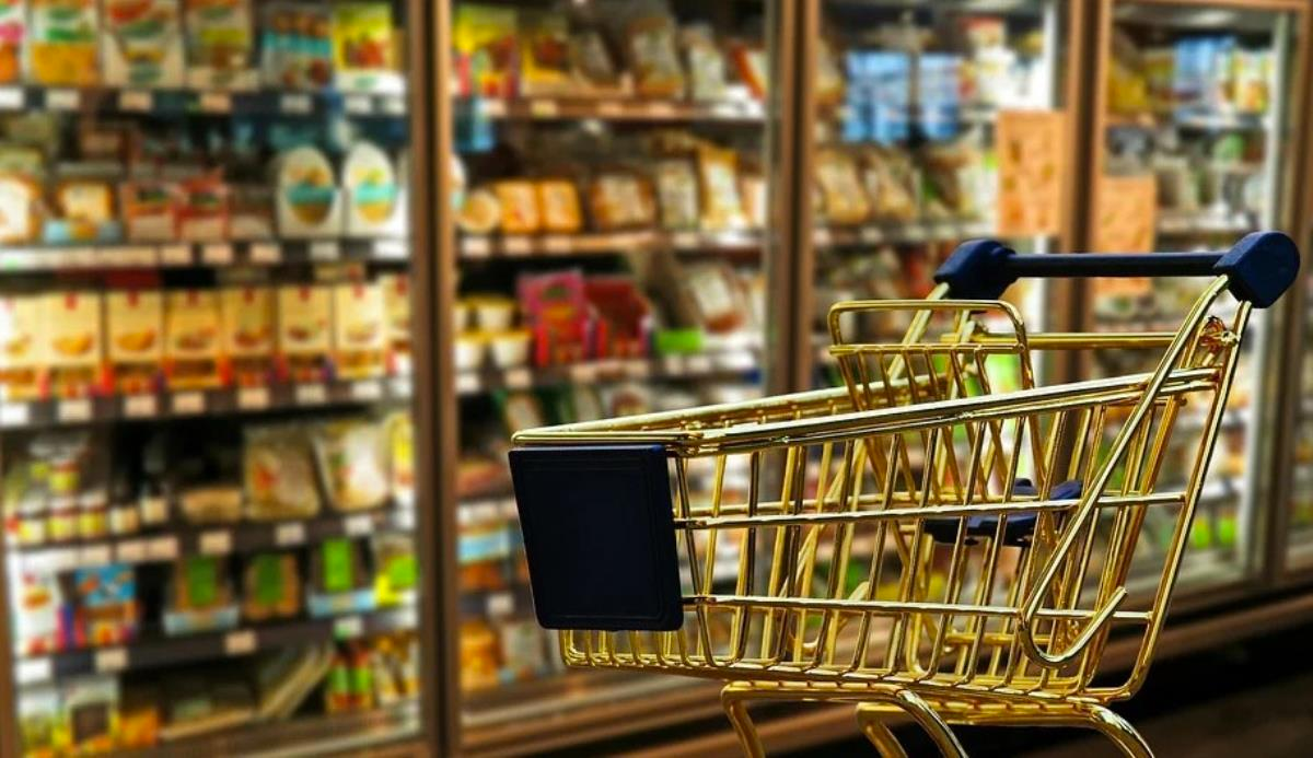 O isim, zincir marketleri topa tuttu, AK Parti’yi de uyardı