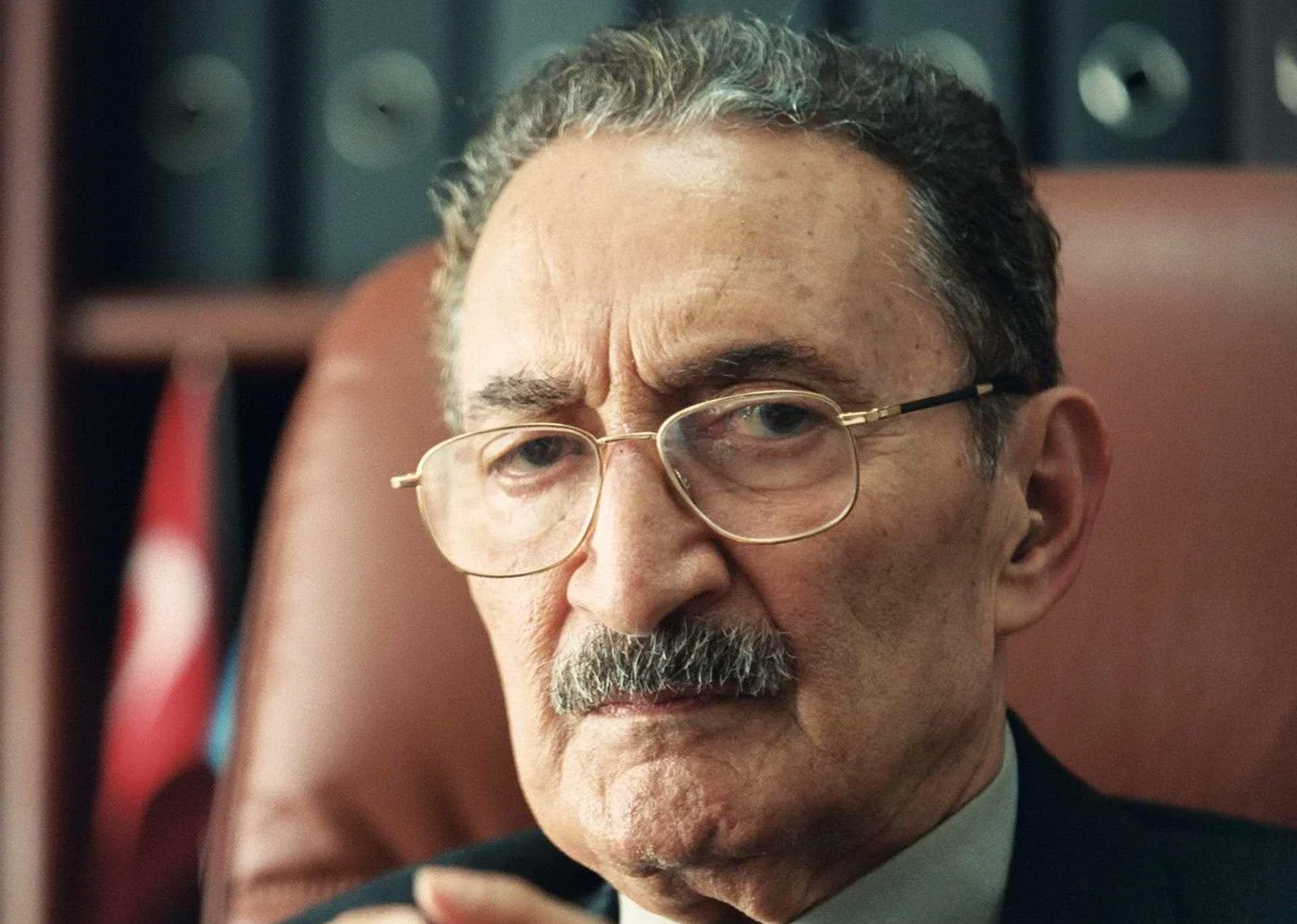 O isimden akıllara zarar iddia! Karadeniz'de gazı Ecevit sayesinde bulmuşuz