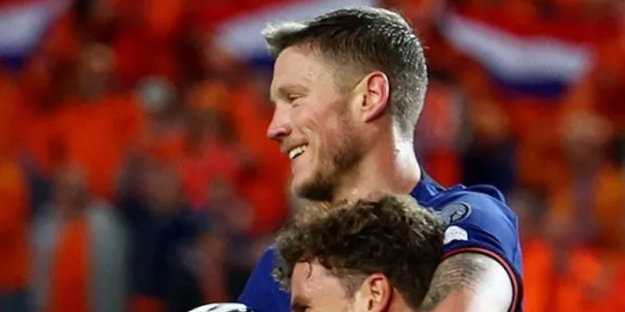 O ismi duyan şaşkına döndü! Hiç kimse bunu beklemiyordu: Menajeri Kadıköy'e geldi bile...