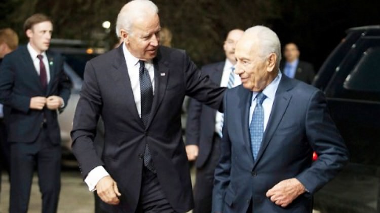 O kafirler birbirlerinin dostu!