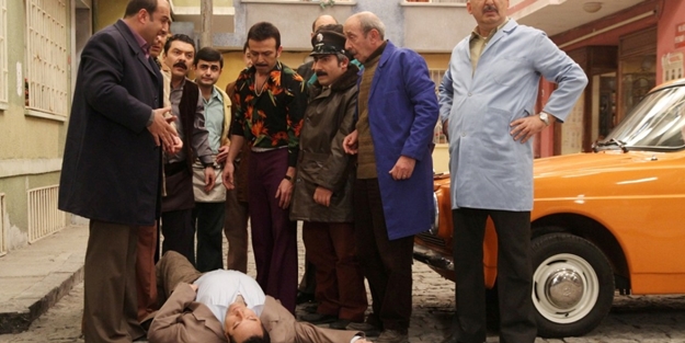 O karakter ünlü diziden ayrılıyor!