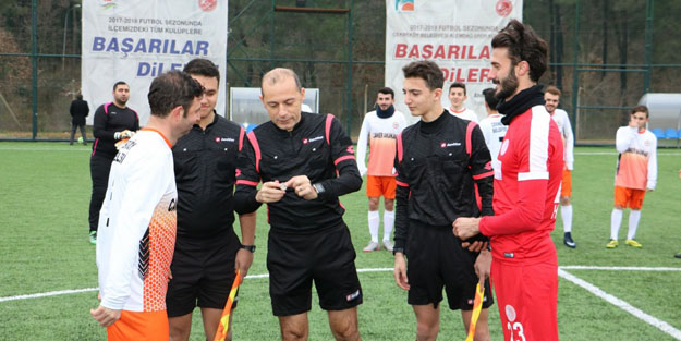 O maçı FİFA kokartlı hakem Cüneyt Çakır yönetti