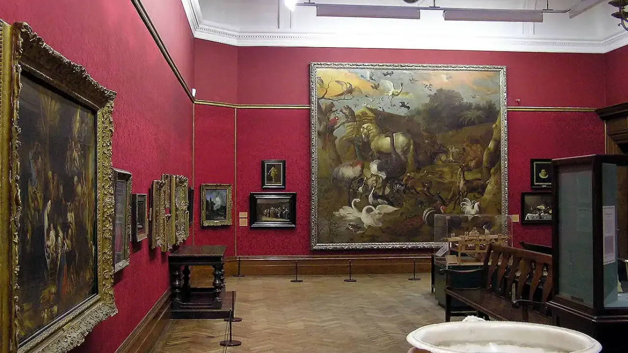 O müzeden 600’ün üzerinde tarihi eser çalındı!