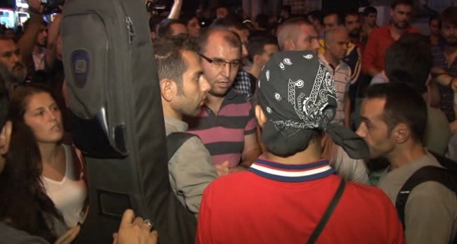 Grup Yorum üyeleri gözaltına alındı