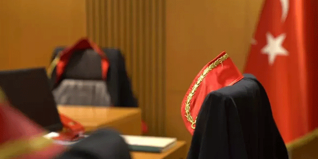 O rezil hakkında sıcak gelişme! Uyuşturucu sanığına avukat başörtülü hakime düşman
