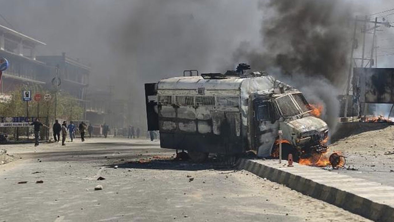 O şehir karıştı! Sokağa çıkma yasağı alındı