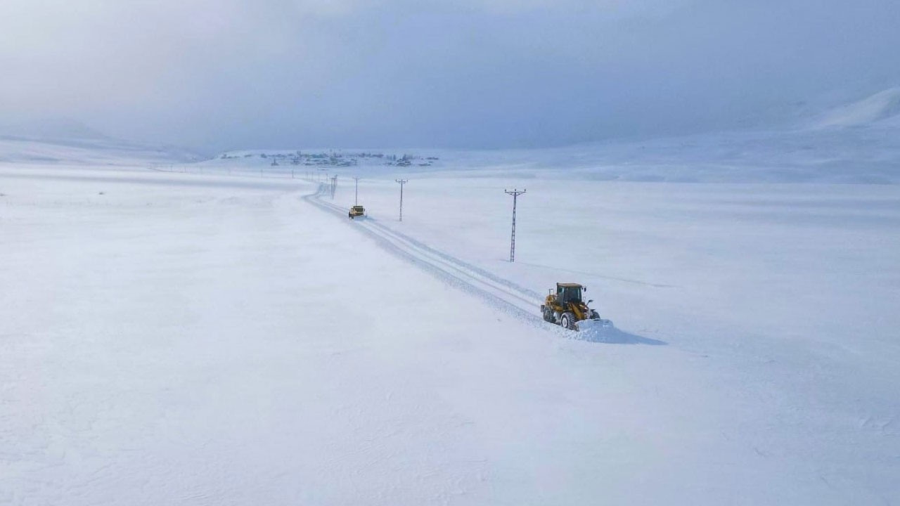 O şehirde 124 köy yolu ulaşıma kapandı