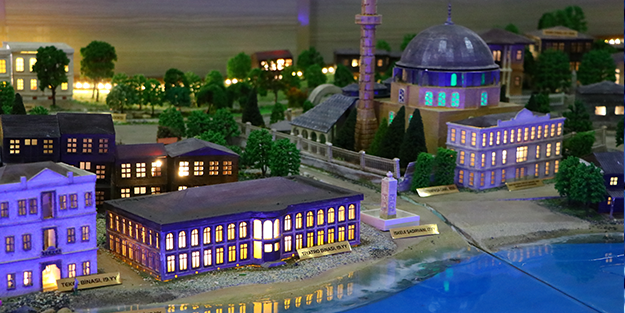 O şehrin 100 yıl önceki hali...