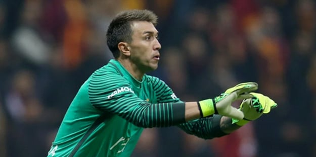 O sözleri gündem olmuştu: Ve Muslera krizi çözüldü çözülecek...