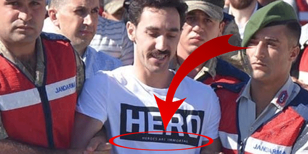 O tişörtte gözlerden kaçan çarpıcı detay!