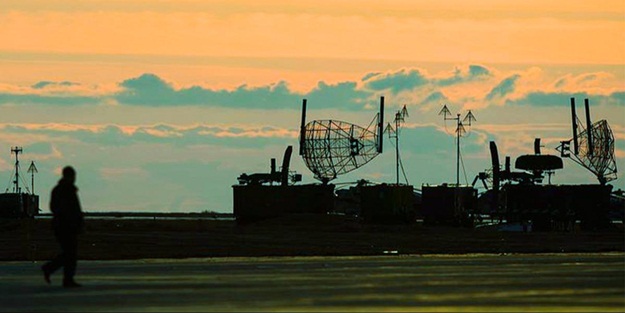 O ülke duyurdu: Füze uyarı sistemi inşa edecekler