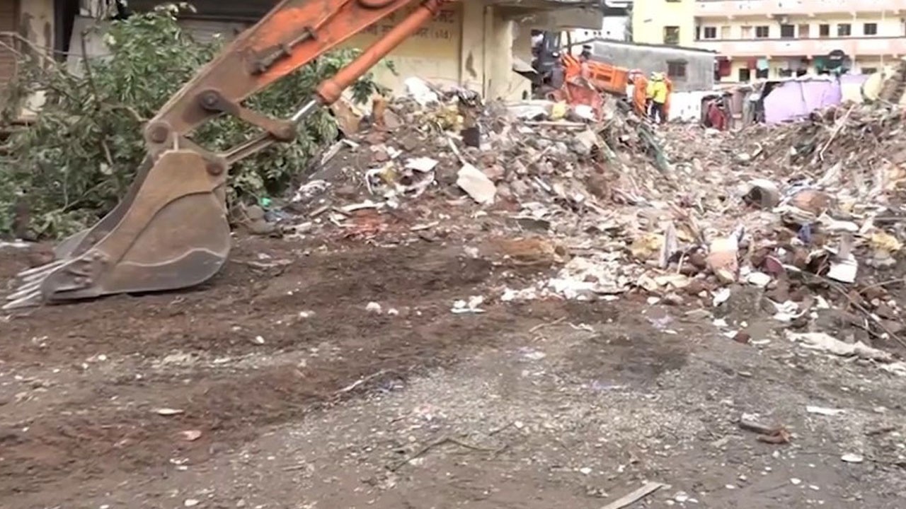 O ülke faciayı yaşadı! 4 katlı bina çöktü, 17 kişi öldü