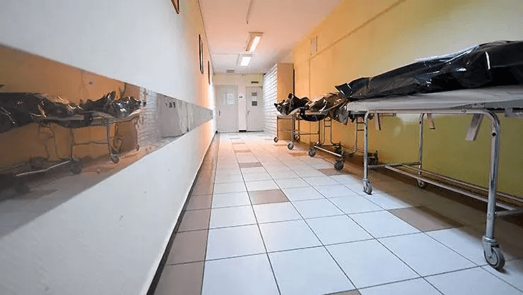 O ülke kâbusu yaşıyor! Salgından ölenlere çöp muamelesi