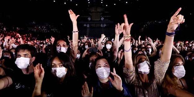 O ülke koronavirüs sağlık kartı uygulamasına onay verdi