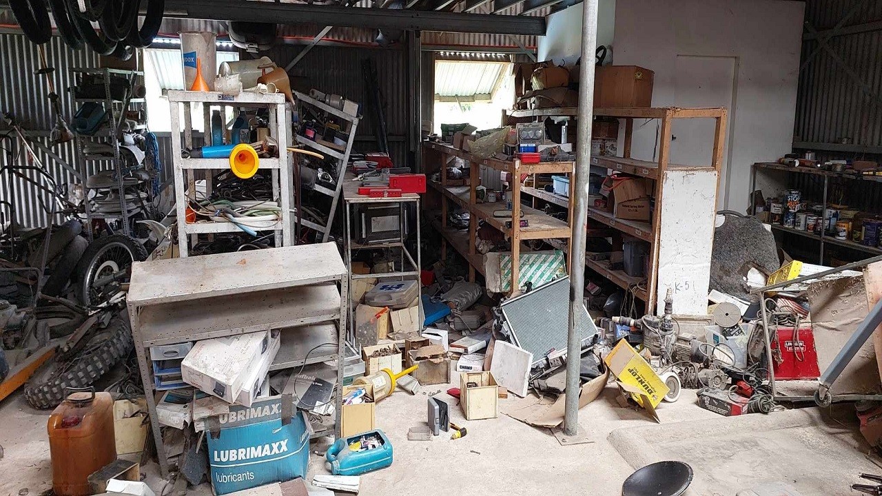 O ülkede 7.3 büyüklüğünde deprem oldu