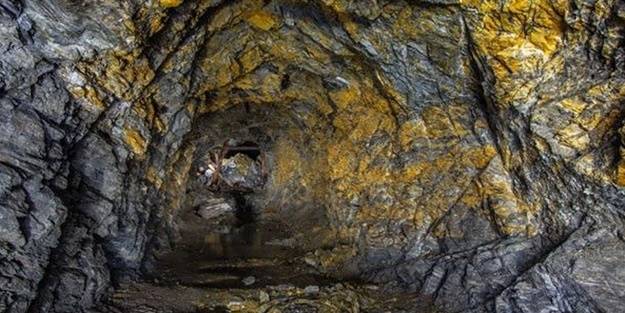 O ülkede altın madeninde patlama! Çok sayıda ölü ve yaralı var