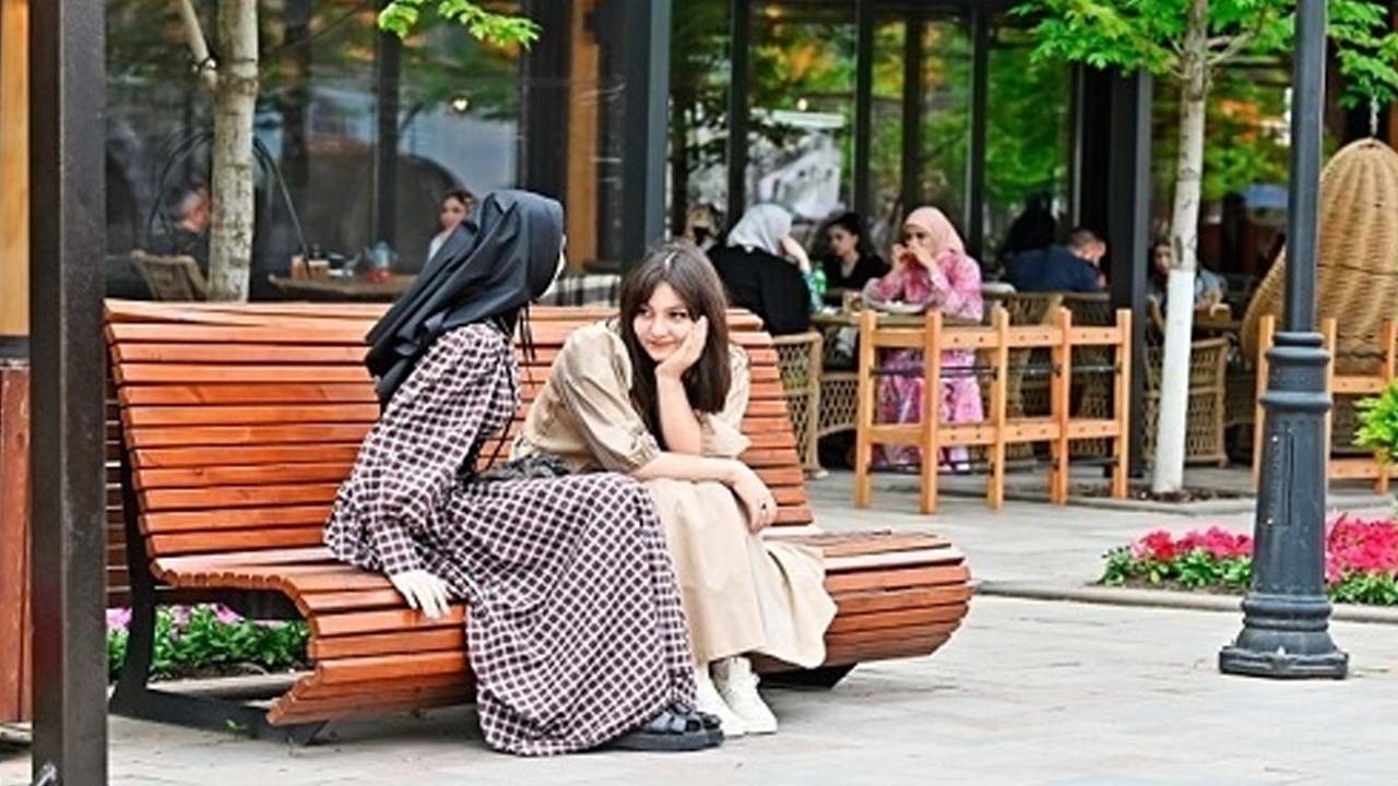 Çeçenistan'da başörtüsü hakkında sahte bilgi paniği! Diyanet İşleri Başkanlığı: Bunlar yalan