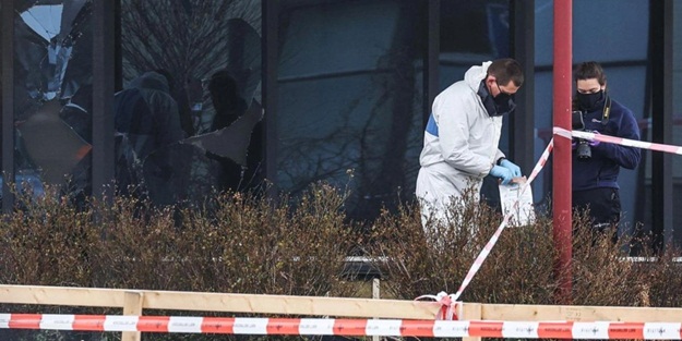 O ülkede bomba ihbarı: Parlamento binası boşaltıldı