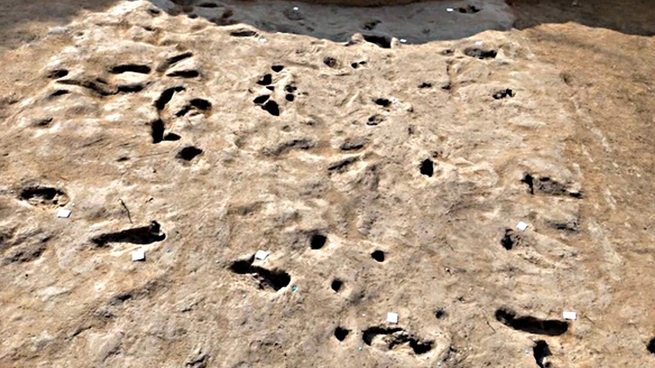 O ülkede büyük keşif! Kaçan İnsanların 4.000 yıllık ayak izleri gün yüzüne çıkarıldı keşfedildi