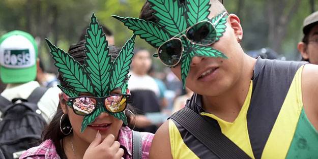 O ülkede esrar kullanımını suç olmaktan çıkardılar