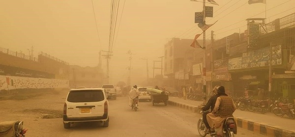 O ülkede gökyüzü bu hale geldi