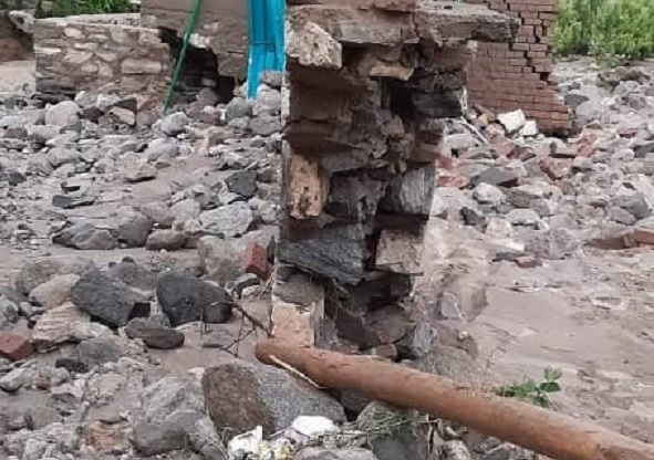 O ülkede sel felaketi yaşandı: 31 ölü