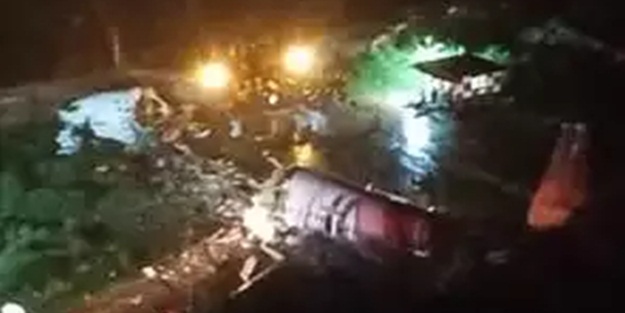 O ülkede şok! Yolcu uçağı düştü