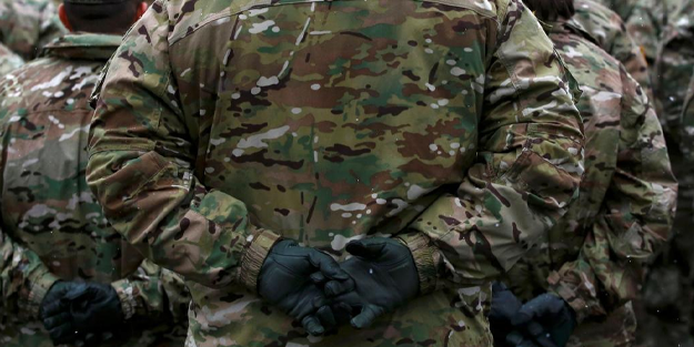 O ülkede zorunlu askerlik süresi uzatıldı!