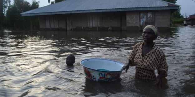 O ülkedeki sel felaketinde 68 kişi öldü