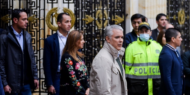 O ülkenin Cumhurbaşkanına ev hapsi verildi