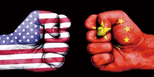 O ülkenin iki diplomatı ABD askeri üssüne girdi! Ortalık karıştı