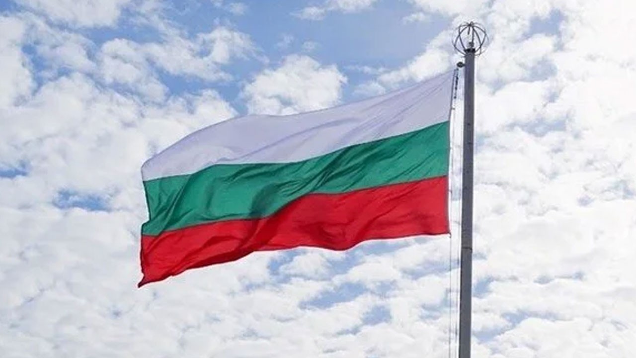 O ülkenin para birimi değişti! Artık Euro kullanacaklar