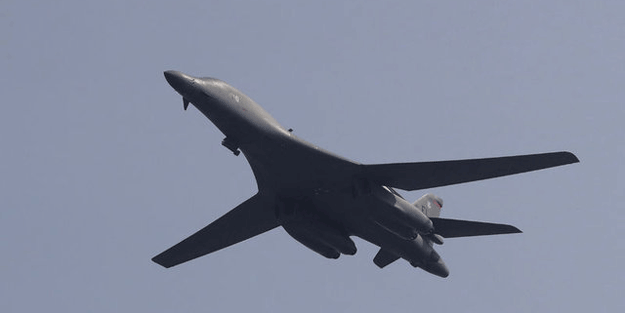 O ülkeye büyük şok: ABD savaş uçakları...