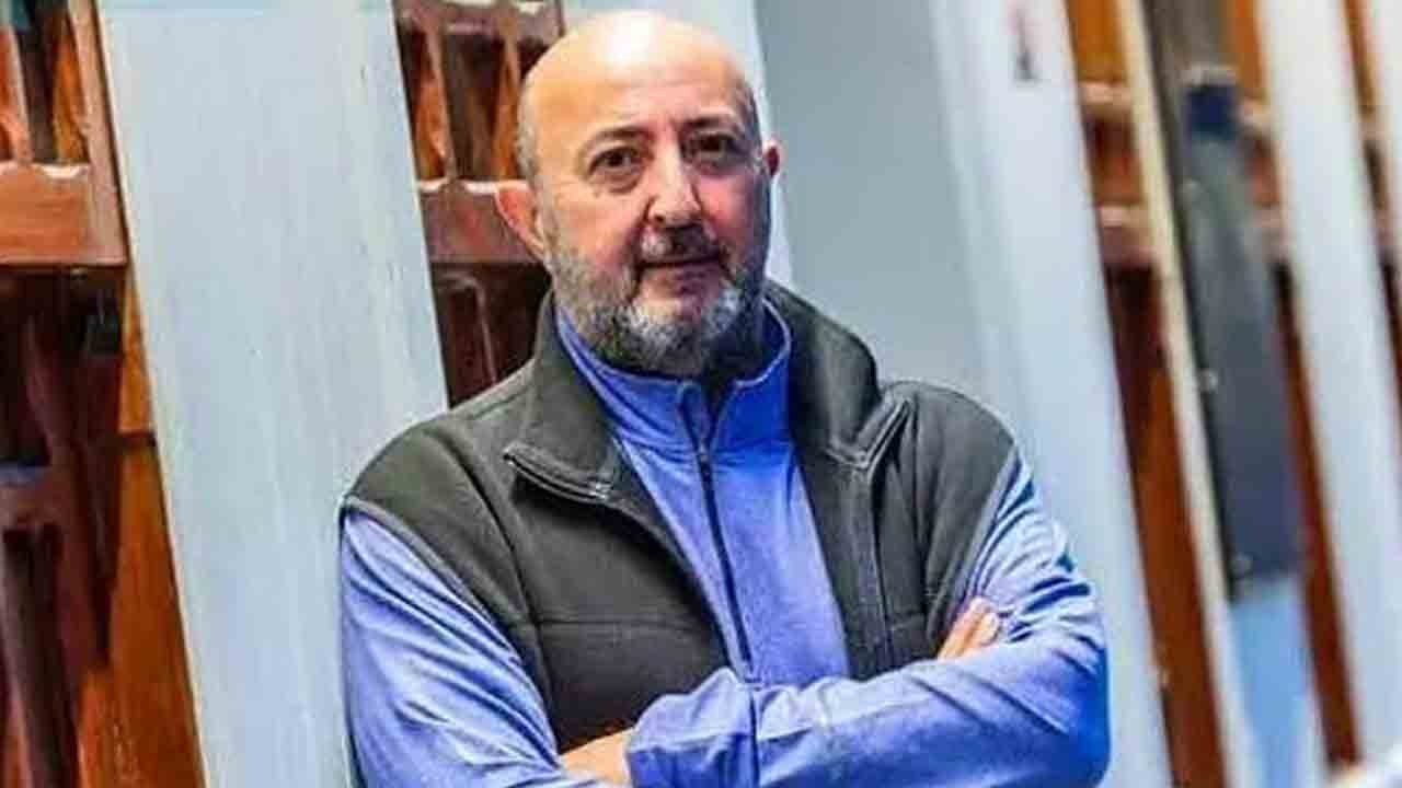 O yazar, siyonist saldırganları değil İran’ı suçladı! "Normal bir ülke olsa teslim olurdu"